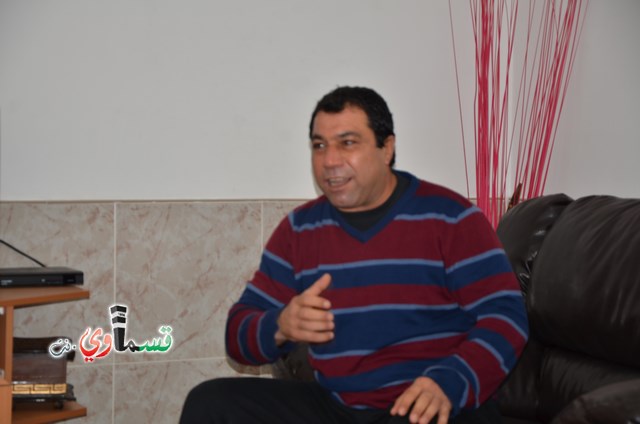 كفرقاسم : الرئيس عادل بدير ونوابه في زيارة تفقدية للسيد نادر ابو عقل بعد اصابته بوعكة صحية